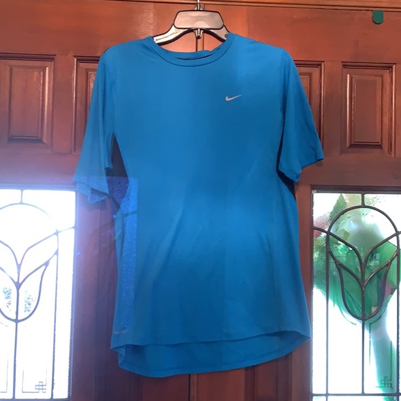 Nike men’s Running shirt. - Picture 5 of 7